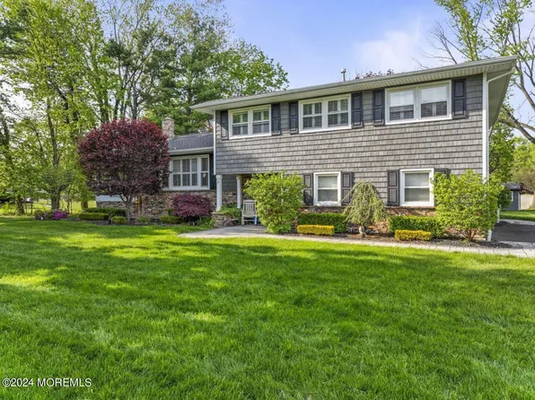 3 Rolling Knolls Drive, Middletown, NJ 07748