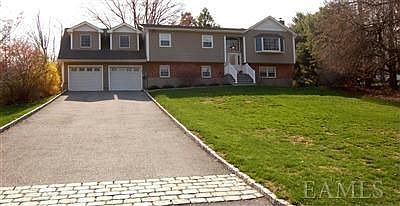 1st image of 1 Collier Dr E