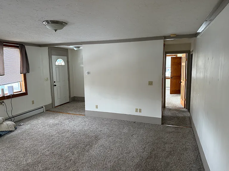 2210 Ellis Hollow Rd — Photo 6