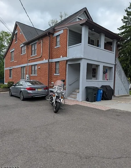 174 Snyder Ave #3 — Photo 1