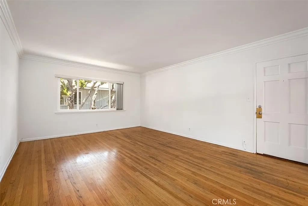 3 bed, 1000 sqft, $2,695 — Photo 4