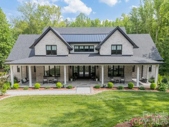 1725 Turtlewood Dr, Waxhaw, NC 28173