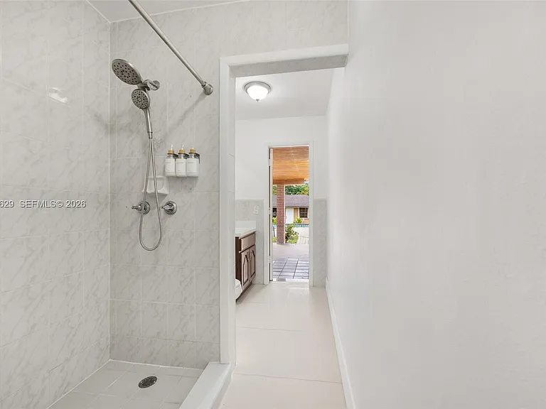 20450 SW 198th Ave — Photo 29