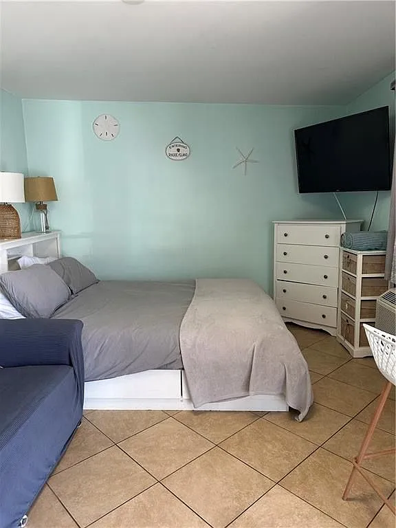 1 bed, 1.0 bath, 257 sqft, $1,200 — Photo 4