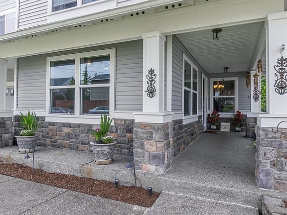 Lovely entry way
