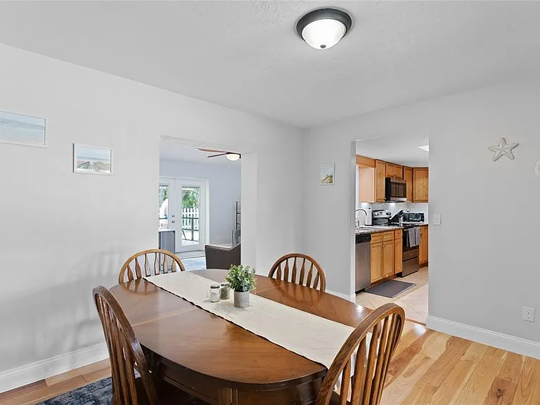 909 Bentwood Ln #1 — Photo 16