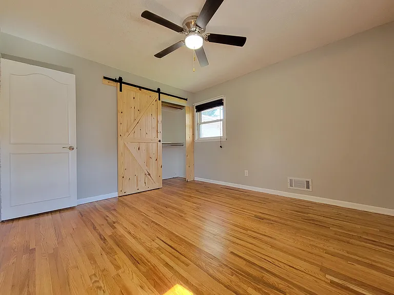 1442 Cascade St NW — Photo 16