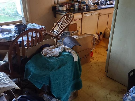 5th image of 4480 Blaine Ave SE