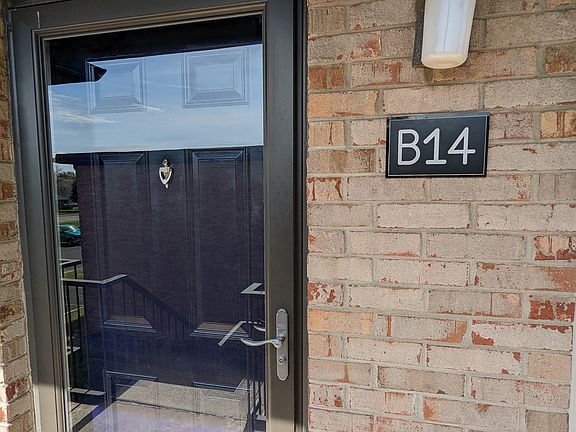 2nd image of 2850 Middle Tennessee Blvd APT B14