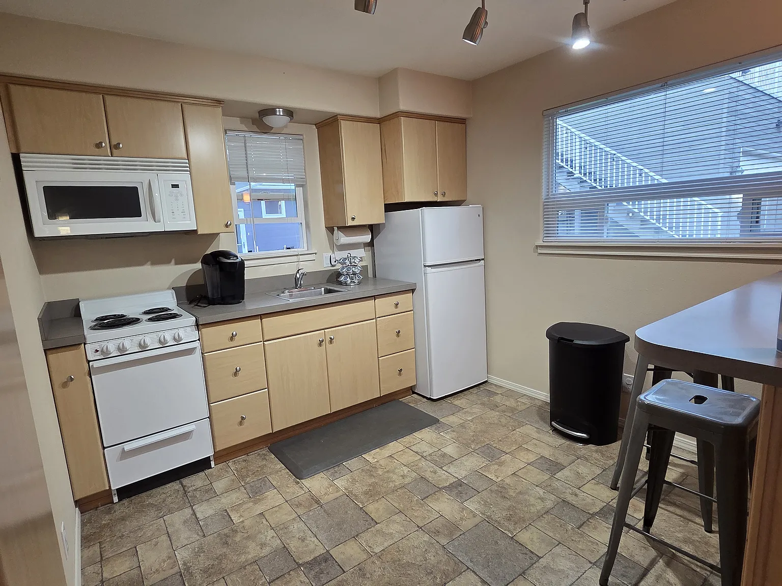 1 bed, 500 sqft, $1,695 — Photo 3