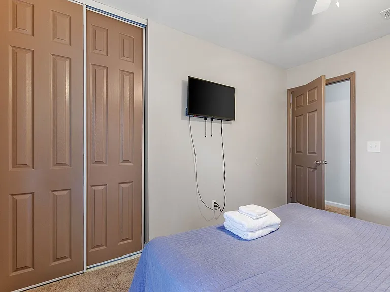 1235 N. Bronough Street — Photo 43