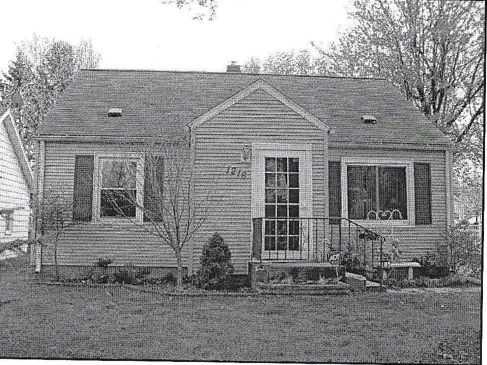 1216 W. Clinton St., Goshen, IN