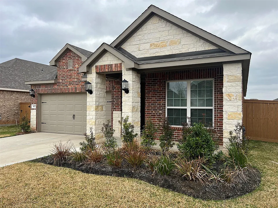 3077 Sunmoon Ln