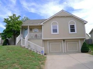 6473 NW Valley Dr, Kansas City, MO 64152
