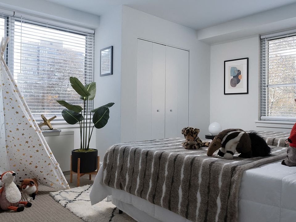 Cozy bedroom