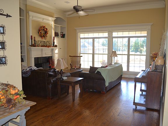 Entry and LivingRoom