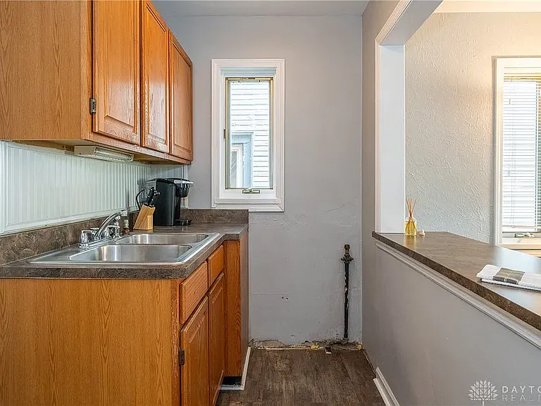 Apartment does not include furnishings as seen in photo.