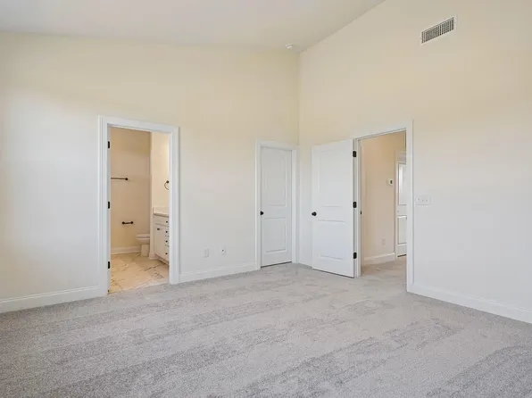 146 Midtown Rows Way #25, Fuquay Varina, NC 27526