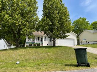 104 Birch Tree Ln, Thomasville, NC 27360