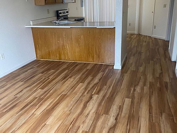 2nd image of 1108 Pioneer Ave #12