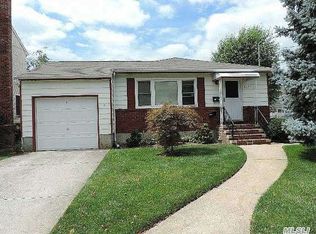 1656 Kensington Ave, Merrick, NY 11566