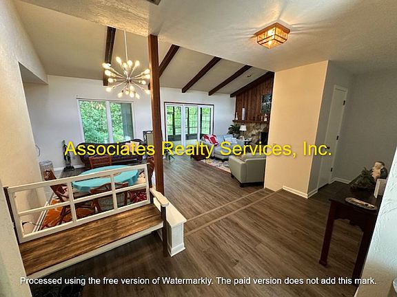 3rd image of 10704 Creek Dr #189