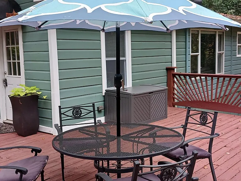 Fabulous large deck to enjoy the sunsets