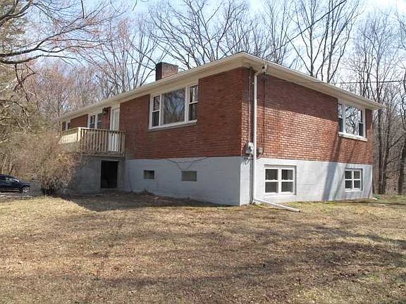 3rd image of 65 Luty Dr