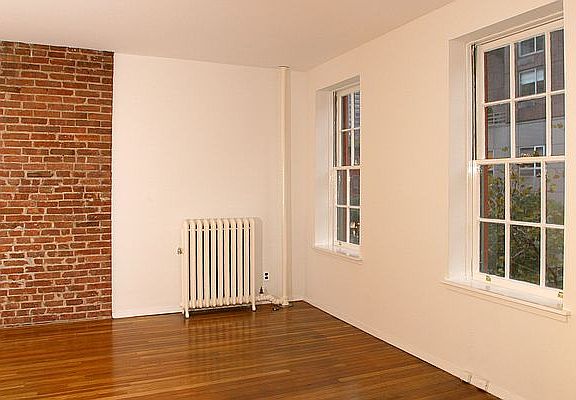 3rd image of 339 E 88th St APT 3f