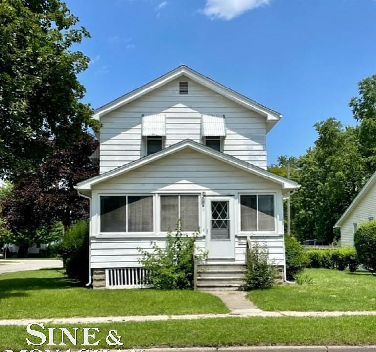 1st image of 524 Orchard St