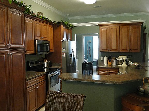 3rd image of 171 SW Asheville Way