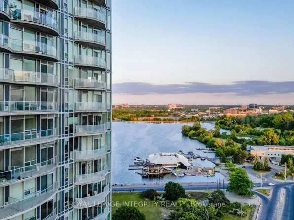 805 Carling Ave #703, Ottawa, ON K1S 5W9