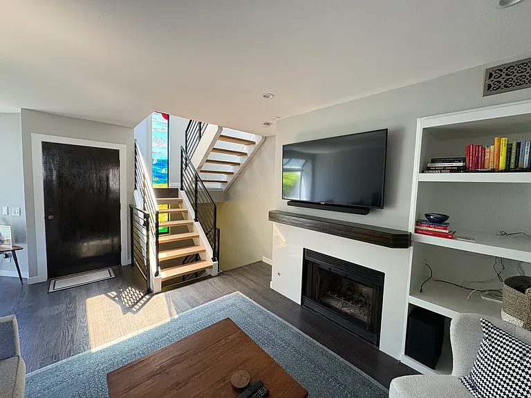 1660 Chalcedony St #K — Photo 3
