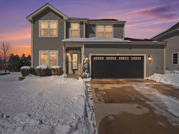 734 Creekwood LANE, West Bend, WI 53095