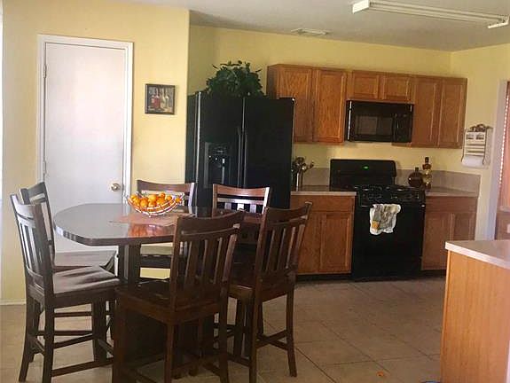 3rd image of 2043 Wooded Oaks Dr