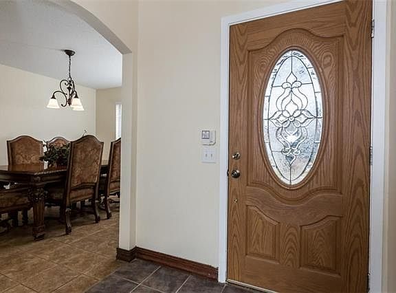 4th image of 1044 Iron Horse Dr