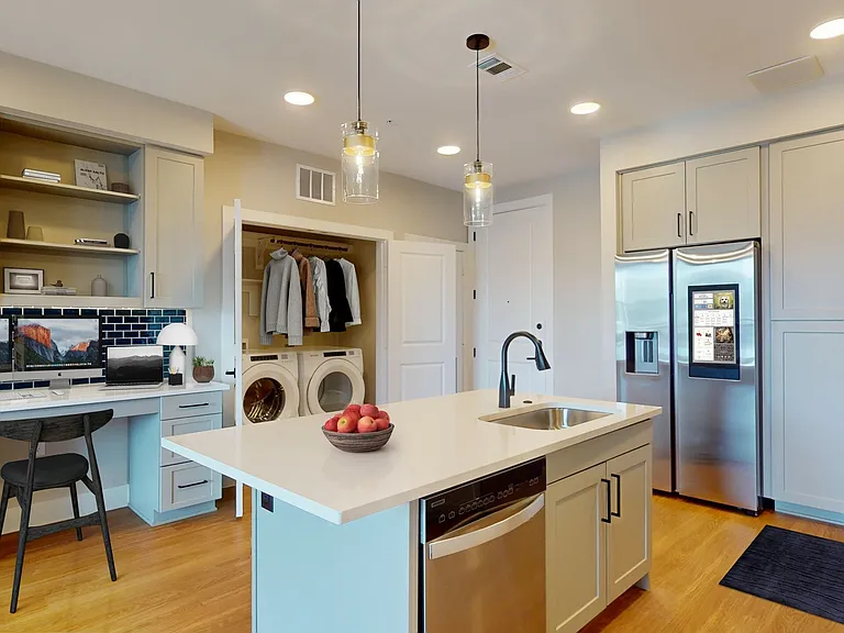 NorthPark_interior_kitchen C5 staged