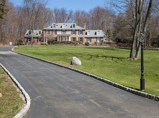 49 Penny Ln, Woodbridge, CT 06525