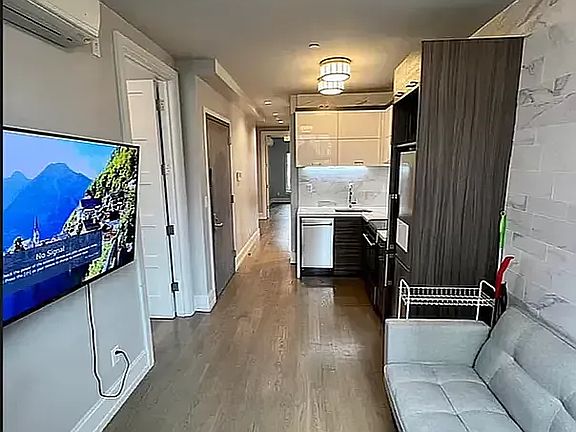 2nd image of 134 E 28th St #16