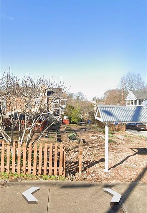 1st image of 104 Vine St NW