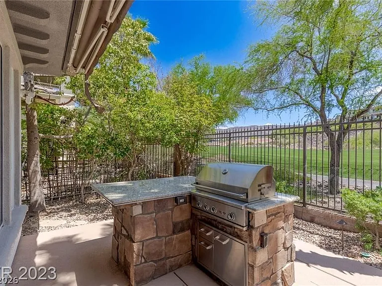 1447 Foothills Village Dr — Photo 31