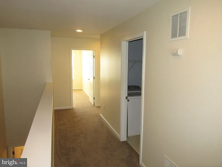 181 Gillespie Ave — Photo 8