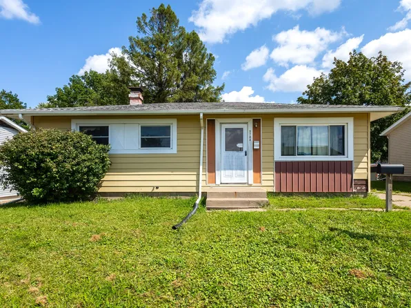 2733 N Lincoln Ave, Davenport, IA 52804