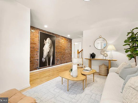 2nd image of 31 Florida Ave NE