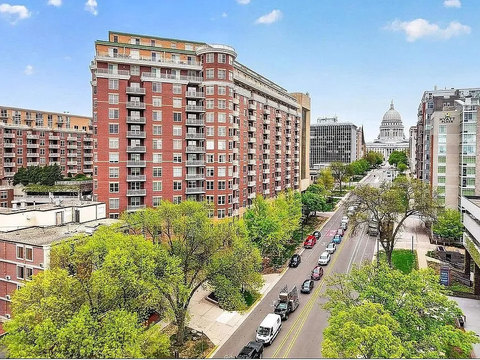 360 W Washington Ave #1001