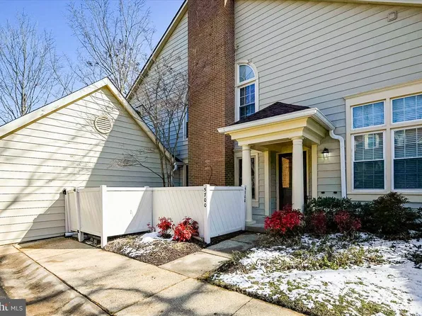 5700 Mayfair Manor Dr #91, Rockville, MD 20852
