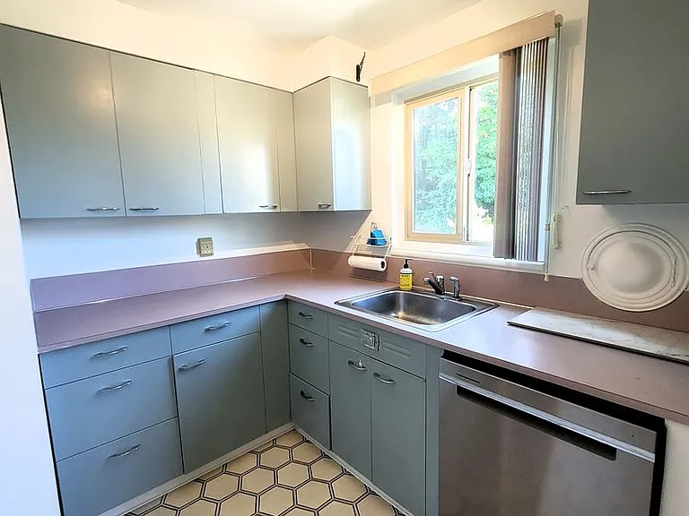 901 N Forest St #117 — Photo 15
