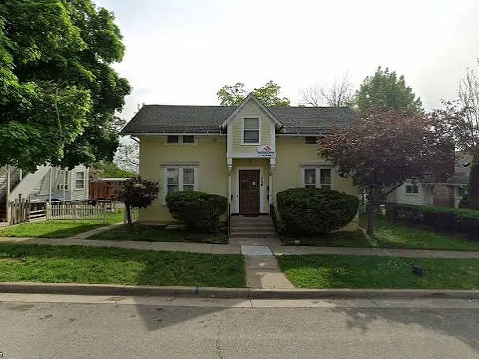 118 College Pl