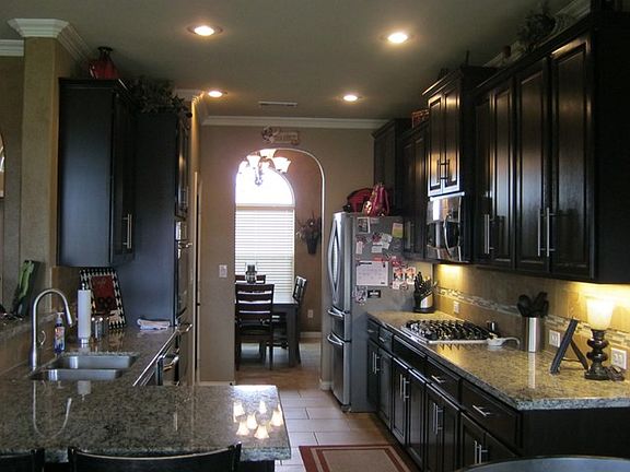 4th image of 3205 Rembrandt Ave