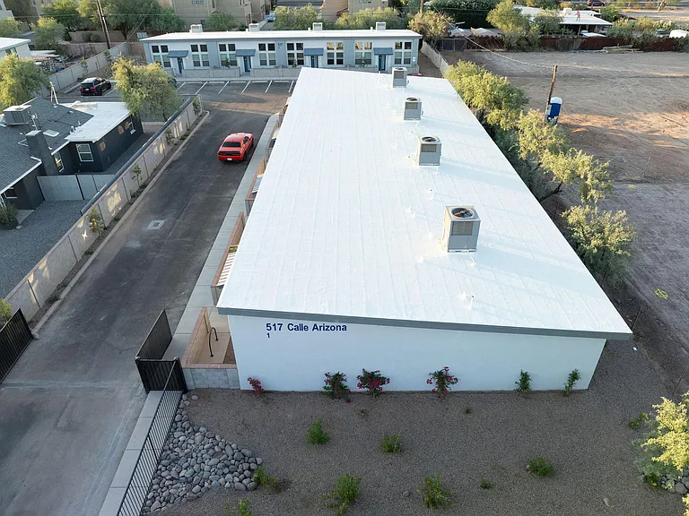 517 E Calle Arizona — Photo 6